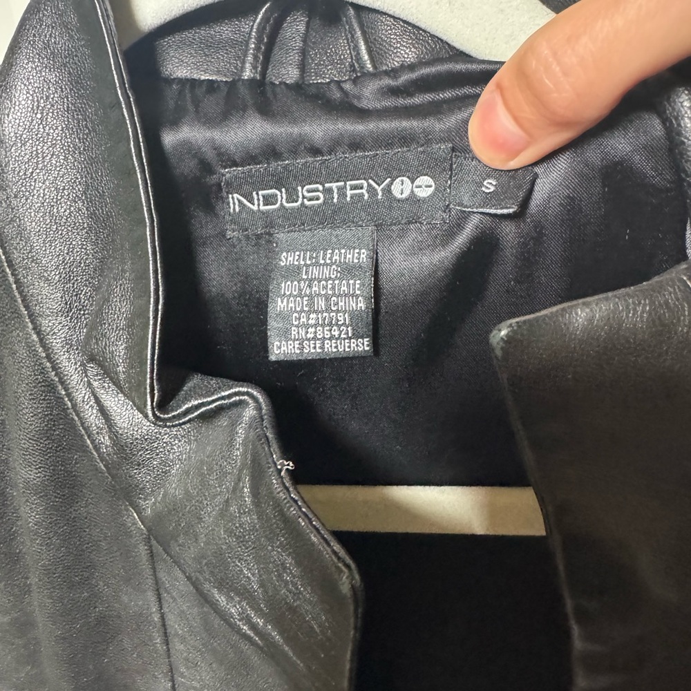 Black Leather Jacket - image 5